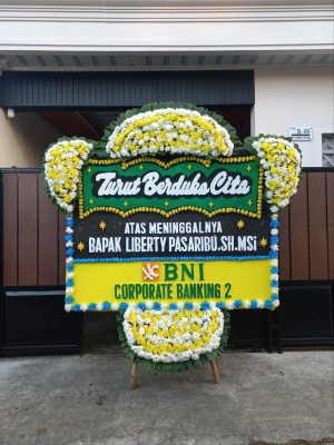 Papan Bunga Duka di Malalayang Dua