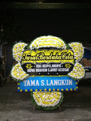 Papan Bunga Duka di Malalayang Dua